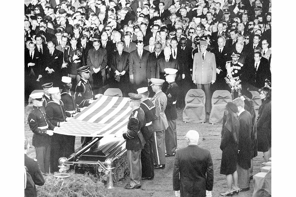 Noviembre 25, 1963. El funeral de Estado de John F. Kennedy en el Cementerio Nacional de Arlington, Virginia (EE.UU.). / AFP