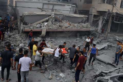 En Gaza, más de 1.400 personas han muerto, entre palestinos e israelíes