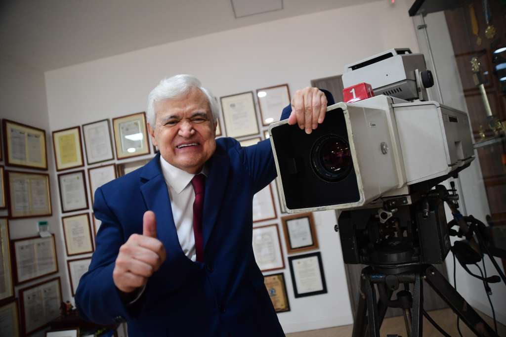 Empresario, periodista, presentador de radio y televisión colombiana