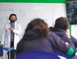 Habrá mesada 15 para profesores: estos son los docentes pensionados beneficiados