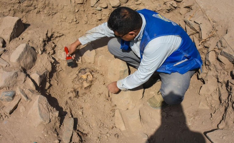 Hallan momia de más de 3.000 años de antigüedad en Lima, Perú
