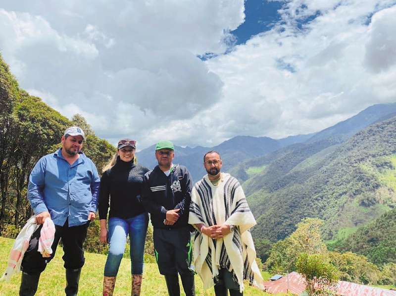 Armando, Carol Aponte, Giovanny y Gustavo Bocanegra. / Archivo particular.