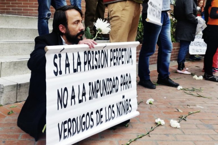 Cadena perpetua a violadores vuelve a ser tema en el Congreso