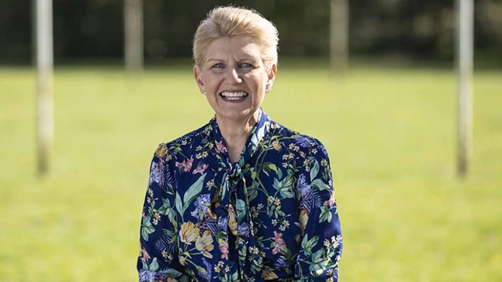Debbie Hewitt sería la primera mujer en presidir la Federación Inglesa de Fútbol, en más de 157 años de historia de dicha entidad.