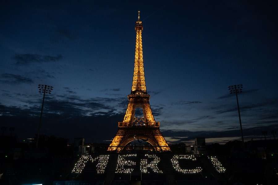 Torre Eiffel durante la ceremonia de clausura de los Juegos Paralímpicos de París 2024