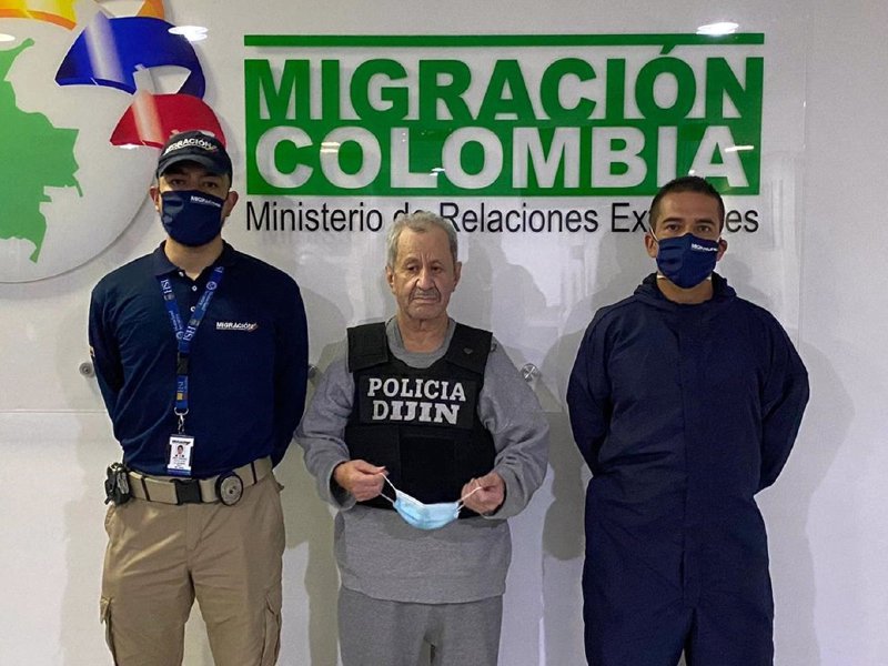 El exjefe paramilitar Hernán Giraldo llega a Colombia deportado de EE.UU en febrero de 2021.
