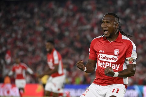 Hugo Rodallega sigue acumulando premios: mejor jugador en la gala de Acolfutpro 2026