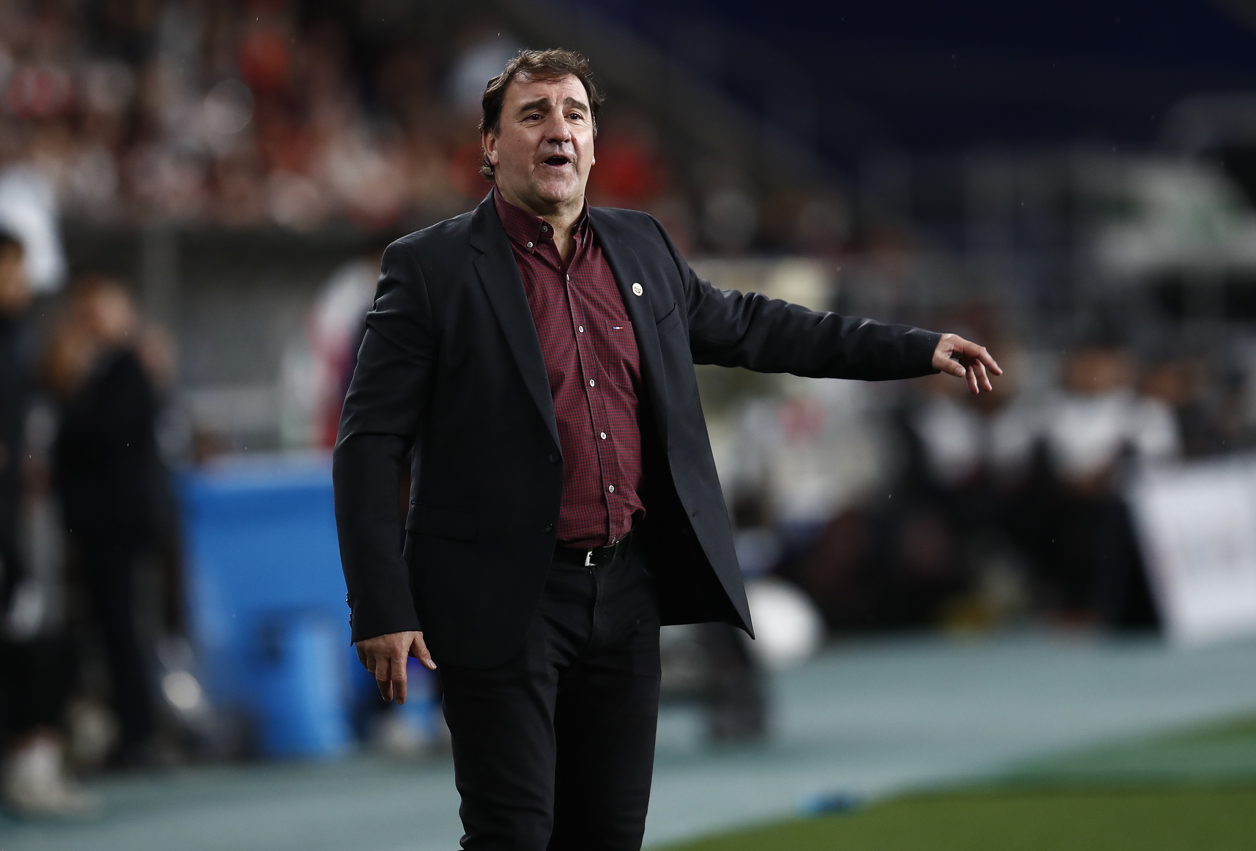 Ulsan (Korea, Republic Of), 24/03/2023.- Colombia's head coach Nestor Lorenzo (2R) reacts during a soccer friendly match between South Korea vs Colombia at Munsu World Cup Stadium in Ulsan, South Korea, 24 March 2023. (Futbol, Amistoso, Mundial de Fútbol, Corea del Sur) EFE/EPA/JEON HEON-KYUN