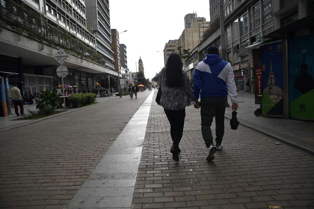 Recorrido por la carrera séptima peatonal, centro de Bogotá.