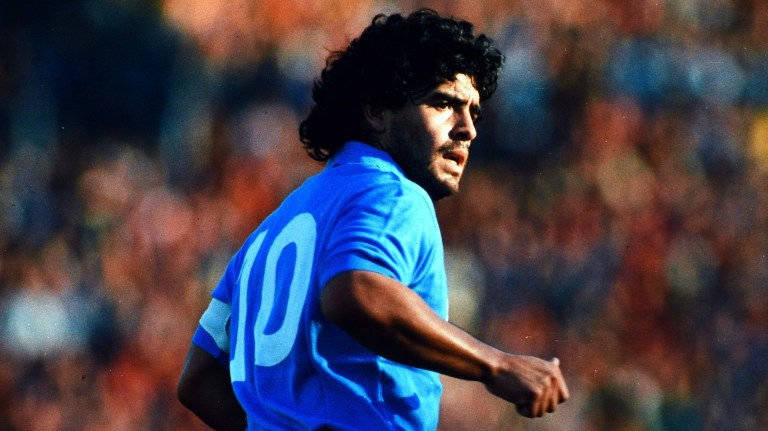 Nápoles recordó a Maradona con un emocionante homenaje a cuatro años de su partida
