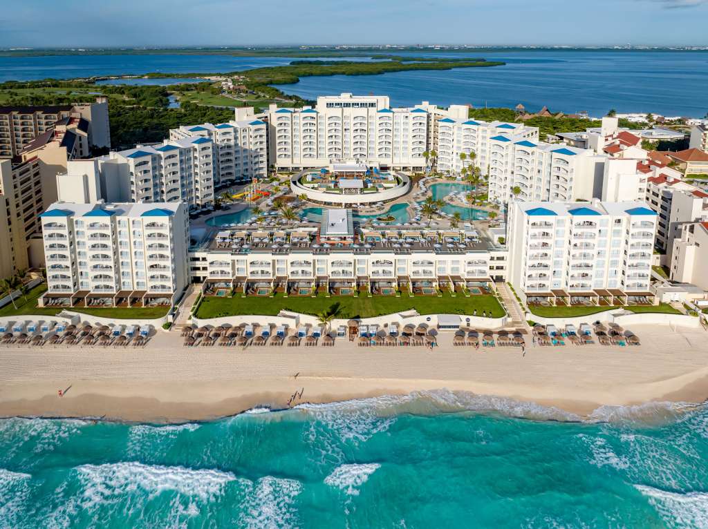 Vista del Hilton Cancun Mar Caribe.