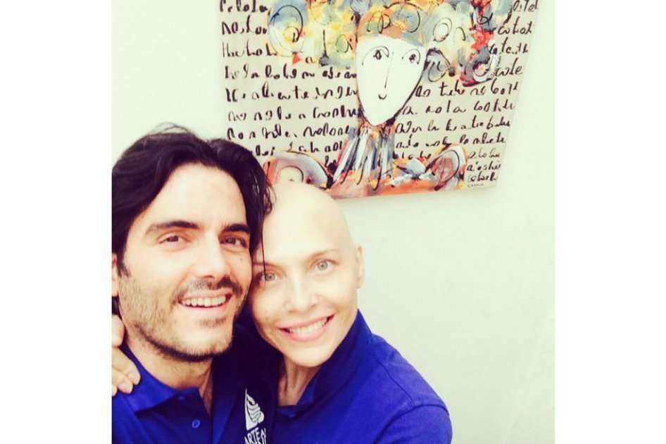 "El Amor Cura", aseguró la actriz acompañando su mensaje con esta fotografía./ @LorenaMeritano