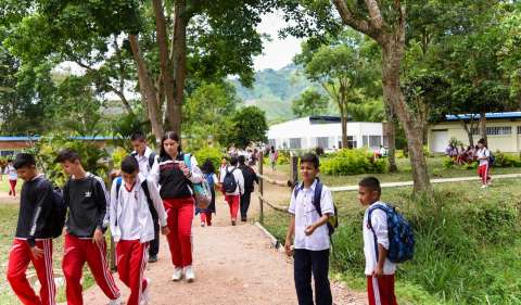 La escuela colombiana que se ganó el premio a la mejor acción ambiental del mundo