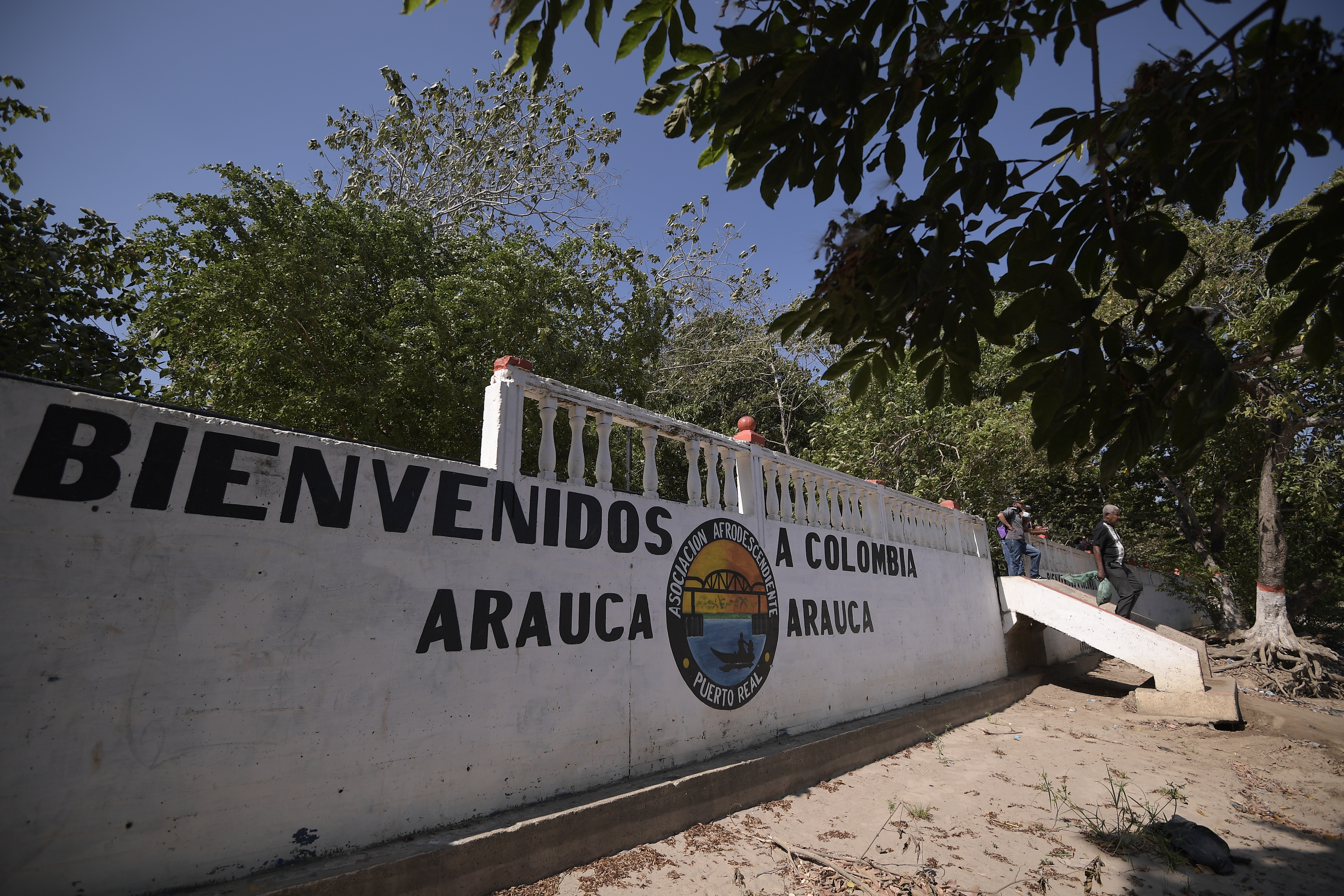 Migración de ciudadanos venezolanos por el Puente Internacional José Antonio Páez, punto fronterizo sobre el río Arauca que comunica a las poblaciones de El Amparo en Venezuela y Arauca en Colombia.