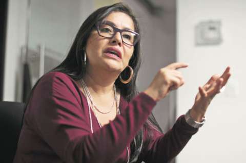 “Mantuvimos un encierro cardenalicio”: Claudia Vaca
