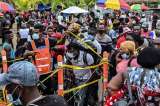 ¿Irse o quedarse? Sube tensión entre migrantes en frontera colombo-panameña