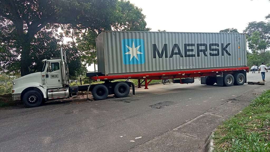 Manifestantes bloquearon la Troncal de Occidente en el sector de Guarumo, entre Cáceres y Caucasia, tras operativos contra minería ilegal.