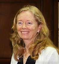 Deborah HinesHoy 15 de octubre celebramos el Día Internacional de las Mujeres Rurales. En la actualidad aún no alcanzamos a dimensionar el aporte que hacen al desarrollo del país las mujeres rurales colombianas. Las mujeres campesinas, indígenas y afrodescendientes realizan en el campo un trabajo silencioso -a veces en medio de violencia social y violencia intrafamiliar y muchas veces sin remuneración- que impacta positivamente la agricultura, la seguridad alimentaria, la reducción de la pobreza, el cuidado del medio ambiente y el desarrollo.