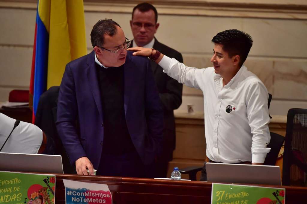 La conciliación fue aprobada en Senado alrededor de las 12 de la mañana de este jueves.