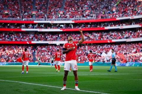 Mire el gol de Richard Ríos para la victoria de Benfica en la Liga de Portugal: video