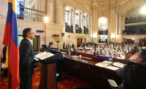 Petro retó al Congreso por $557 billones cruciales para la reelección de su proyecto
