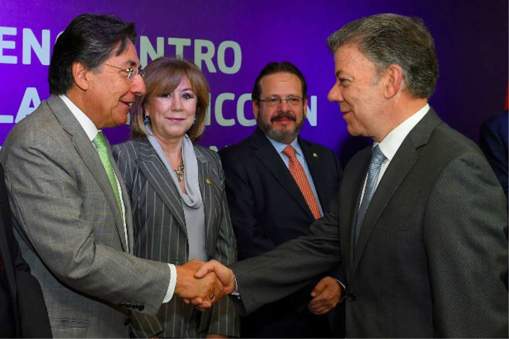 El fiscal general Néstor Humberto Martínez y el presidente Juan Manuel Santos. / SIG