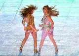 Activista cristiano demandaría show de Shakira y JLo en el Super Bowl "por pornográfico"