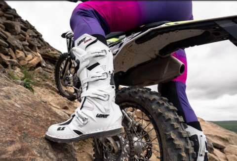 Botas para motociclista: ¿qué buscar para proteger tobillos y pies?