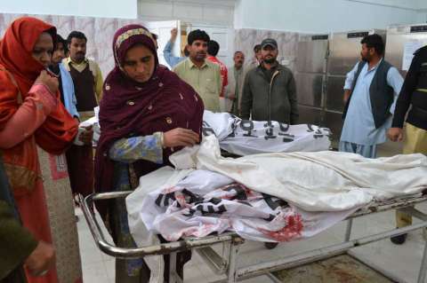 Pakistán, donde los trabajadores antipolio arriesgan la vida