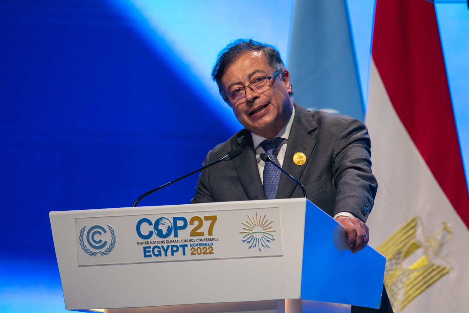 El presidente Gustavo Petro dando su discurso en la COP27, celebrada en Egipto. Su intervención se centró en un decálogo para superar el cambio climático.