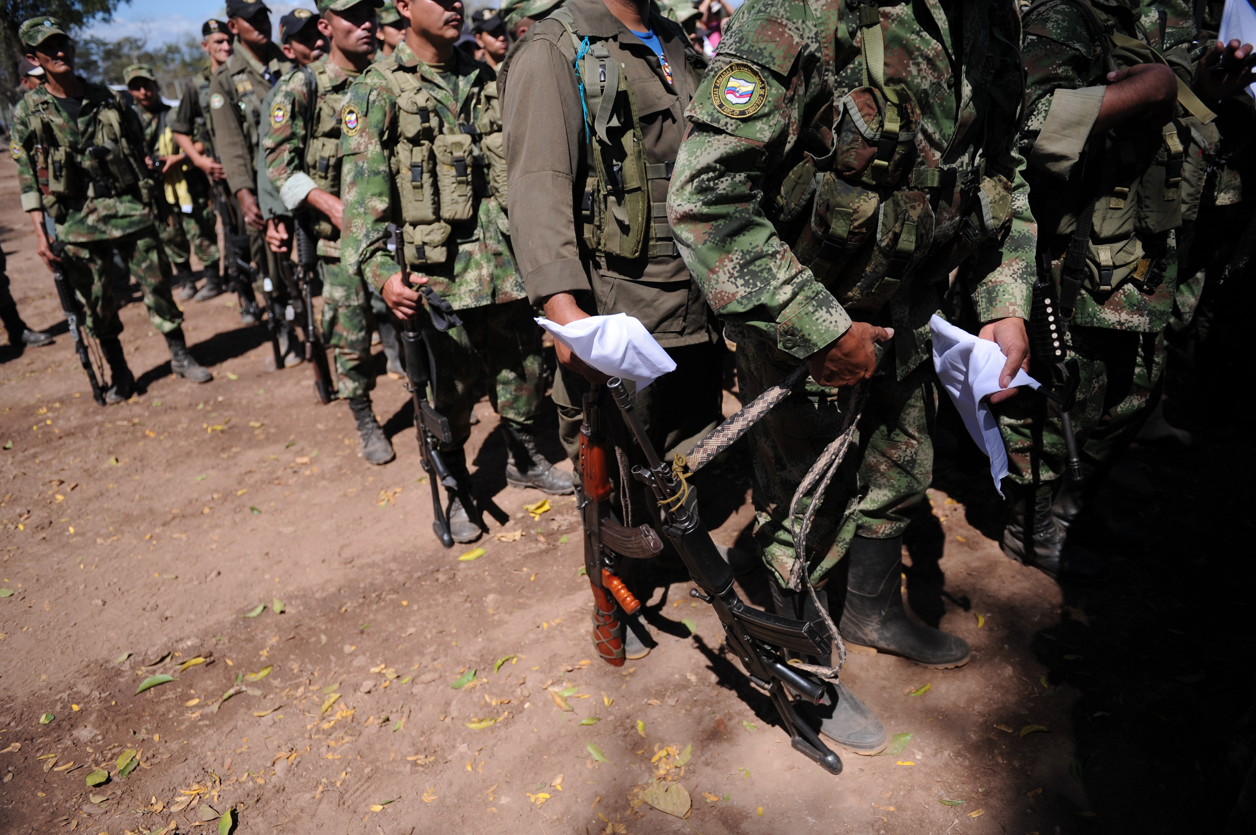 Guerrilleros del Bloque Caribe de las Farc, llegando a la vereda Pondores, en Fonseca "La Guajira".
