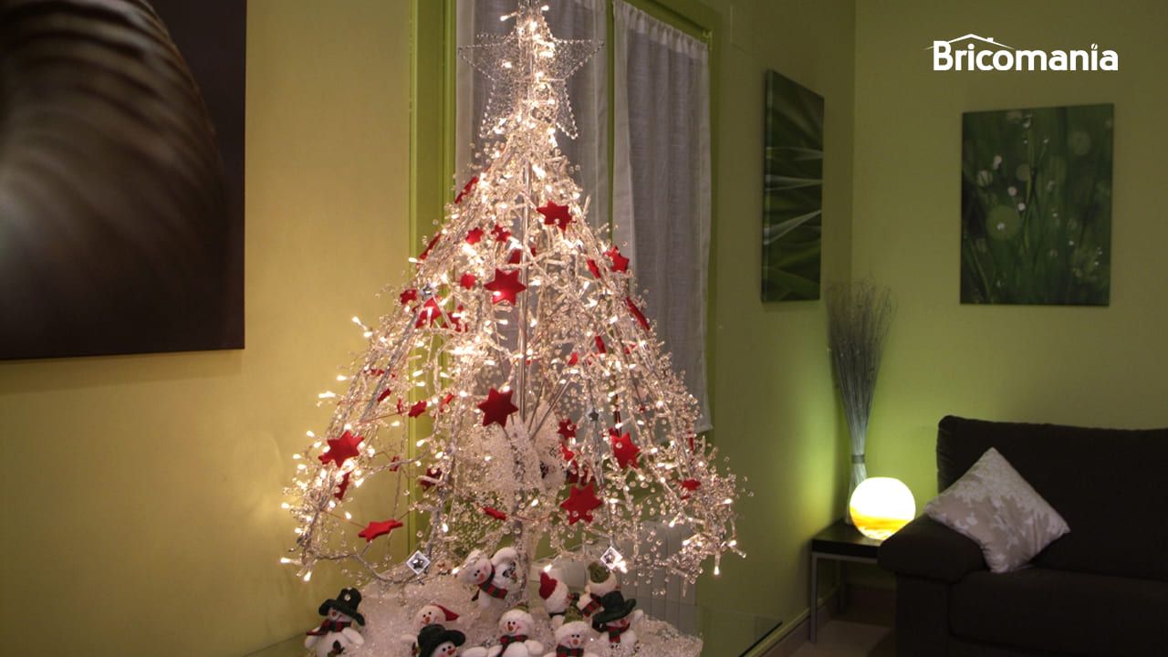 Árbol de navidad tipo paraguas. Así lo puedes hacer.