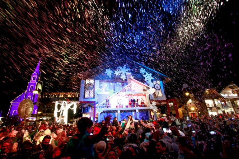 La ciudad que vive la Navidad más larga del mundo está en Brasil