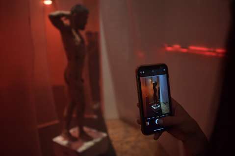 “Cuarto Oscuro”, una obra que va más allá de la diversidad
