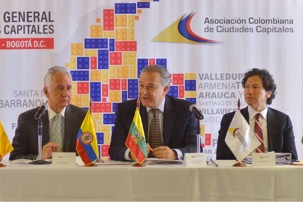 General Óscar Naranjo, vicepresidente de la República, durante la instalación de la Asamblea General de la Asociación Colombiana de Ciudades Capitales. / Cortesía