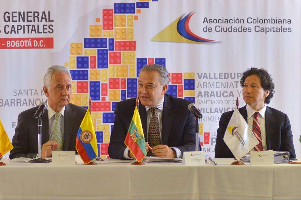General Óscar Naranjo, vicepresidente de la República, durante la instalación de la Asamblea General de la Asociación Colombiana de Ciudades Capitales. / Cortesía