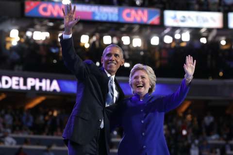 Obama se deshace en elogios hacia Clinton durante su participación en Convención Demócrata