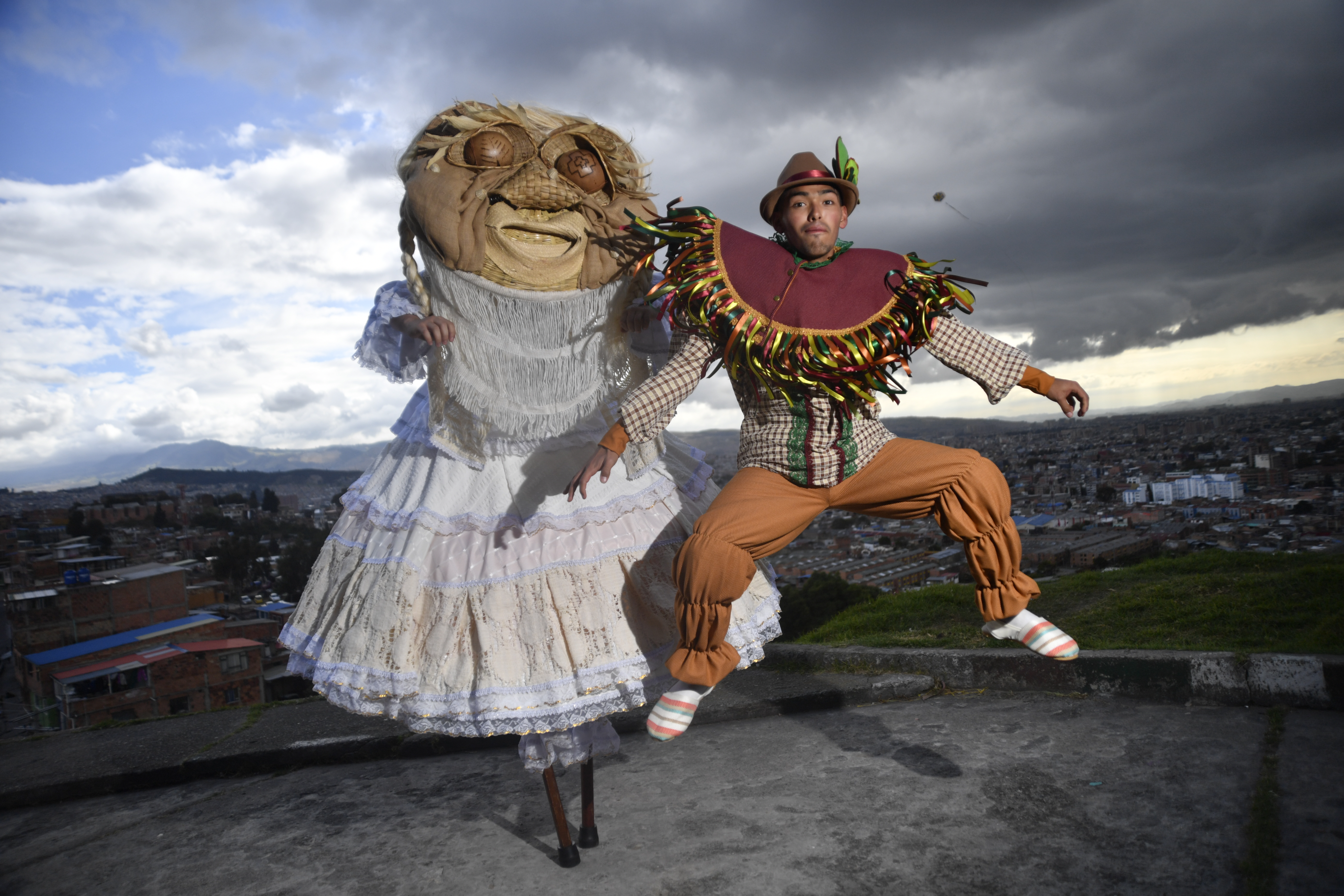 Montaje de la comparsa ¡Corre, abuelita!, del Colectivo Teatral Luz de Luna. /Gustavo Torrijos