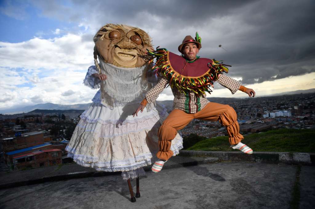 Montaje de la comparsa ¡Corre, abuelita!, del Colectivo Teatral Luz de Luna. /Gustavo Torrijos