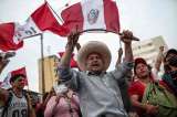 Perú: presidenta presentará proyecto para adelantar elecciones; Castillo, sin fuero