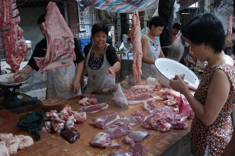 China ha aumentado su consumo de carne por crecimiento económico. / Andrew Hitchcock - Flirck