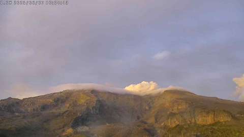 Desde ahora se podrá ver en vivo la actividad del volcán Nevado del Ruiz