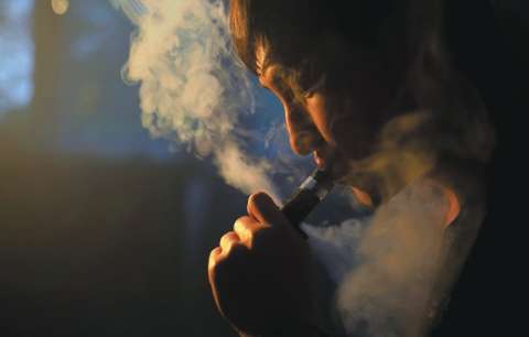 “Vapeadores y cigarrillos electrónicos”, ¿un nuevo desafío de salud pública?