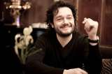 Tenor Arturo Chacón asegura que la "emoción" une la ópera con música mexicana