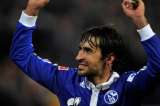 Raúl González anuncia su retiro del fútbol
