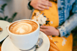 Si bebes café en el embarazo tu bebé sería más bajo, revela estudio
