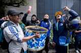 “Inviertan o vendan”: hinchas de Millonarios protestaron en las oficinas del club