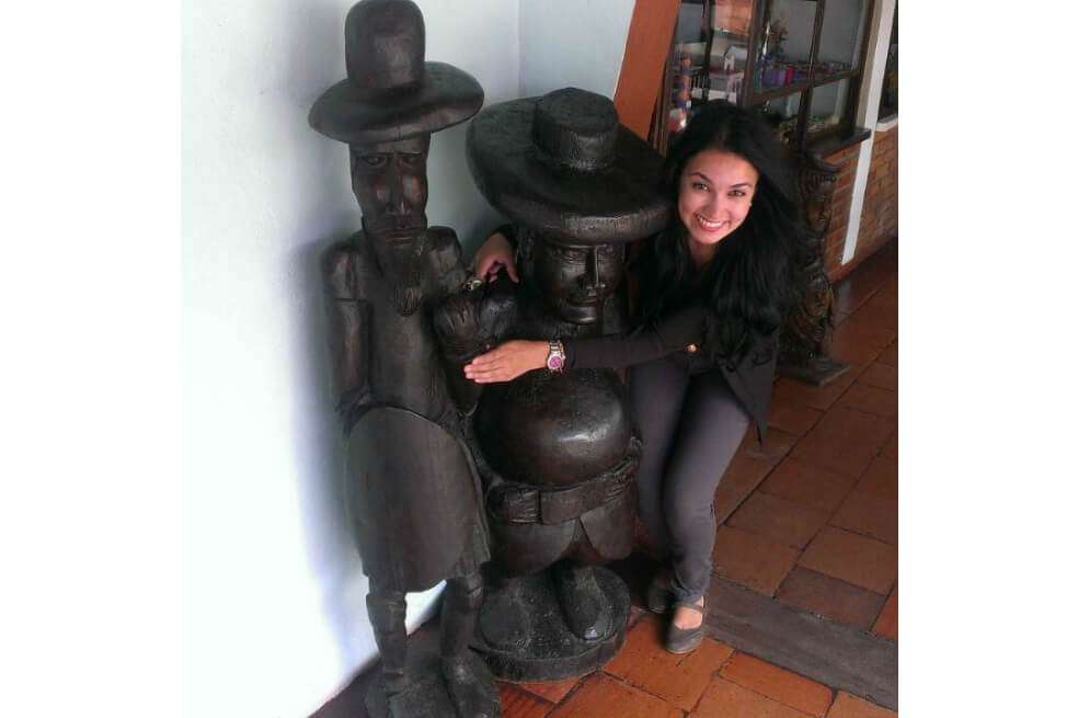La escritora colombo-venezolana Vaitiere Alejandra Rojas, autora de la novela "Algo habla con mi voz" y ganadora del Concurso nacional de novela de la Universidad Central 2019.  / Cortesía