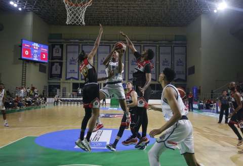 “A pesar de la crisis, lo más importante es que el baloncesto no pare”: Tomás Díaz
