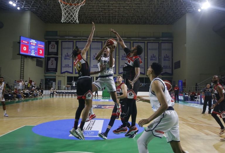 “A pesar de la crisis, lo más importante es que el baloncesto no pare”: Tomás Díaz